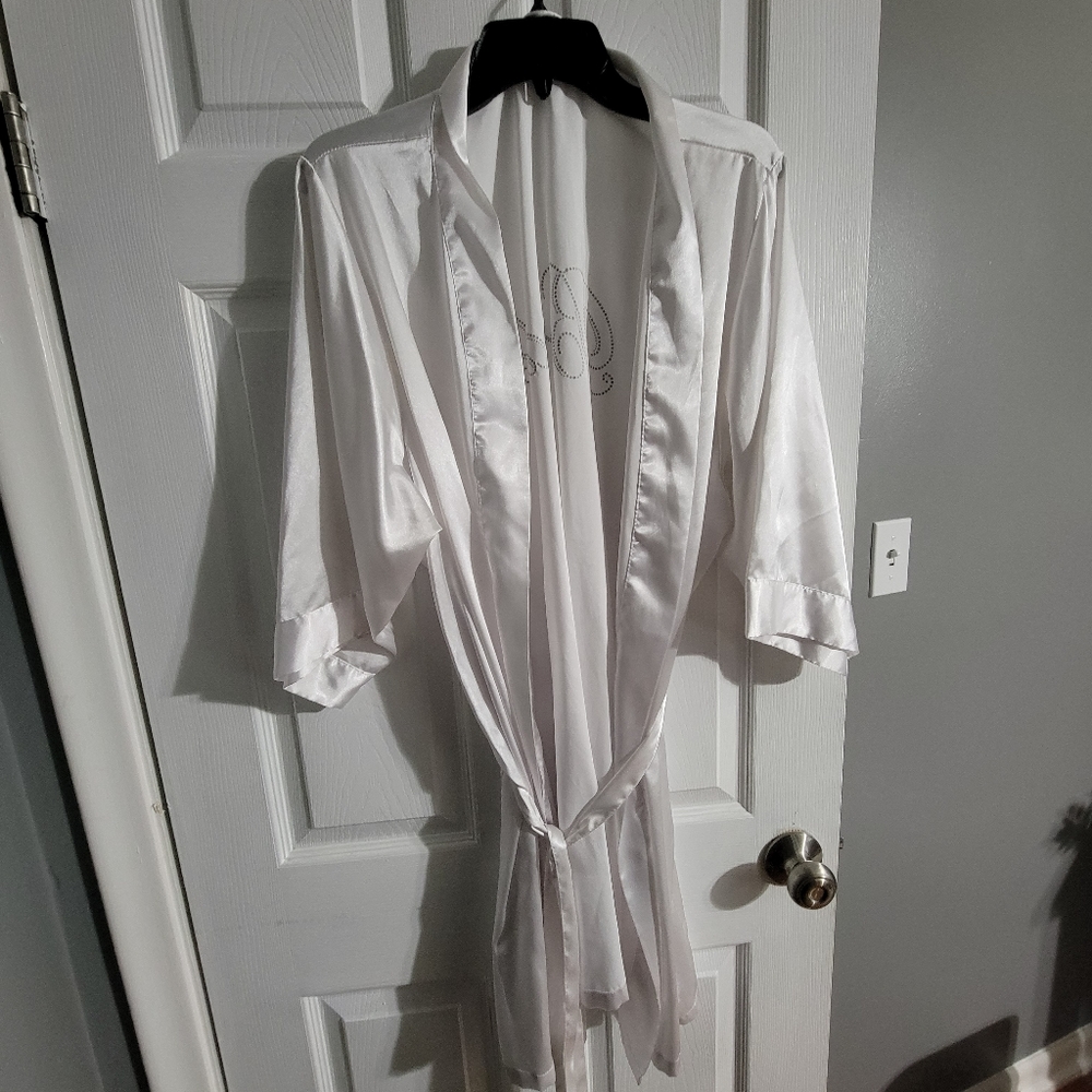 White Bridge Robe